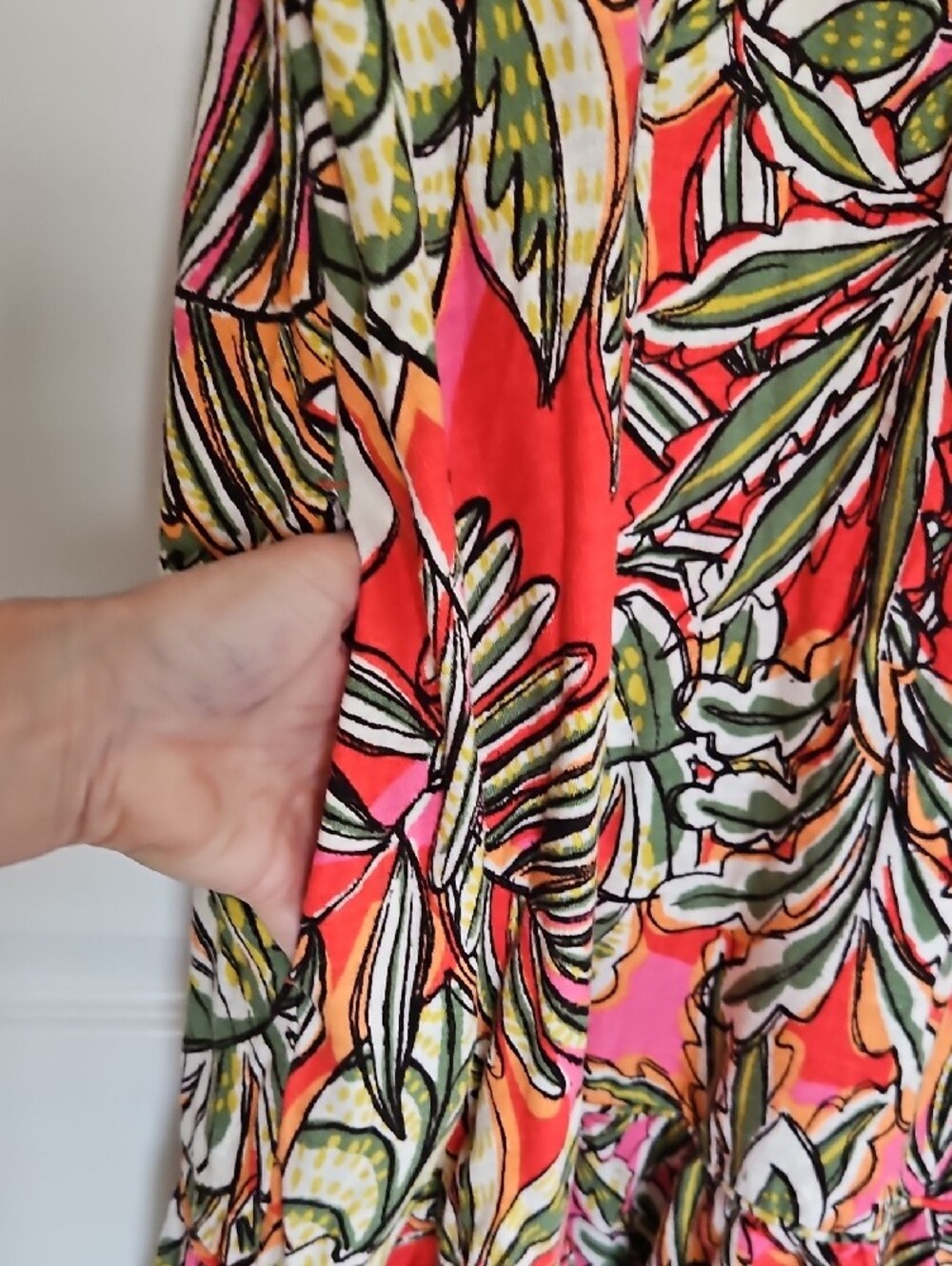 BN Tropical Print Linen Dress - Picture 4 of 9